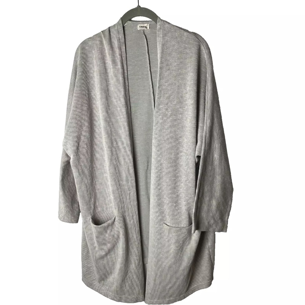 DONNI. Open Cardigan Top One Size Fits up to XL Pockets Gray Ribbed Stretch